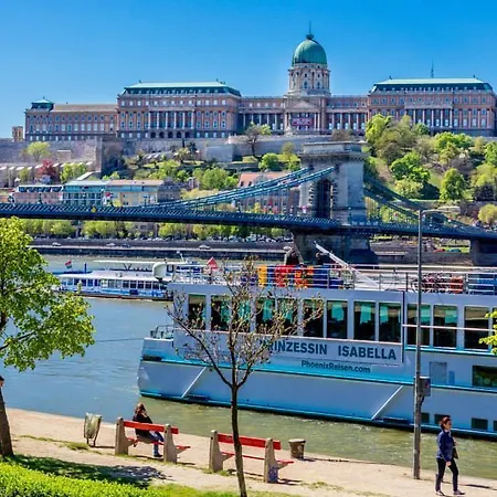 Marcello Budapest